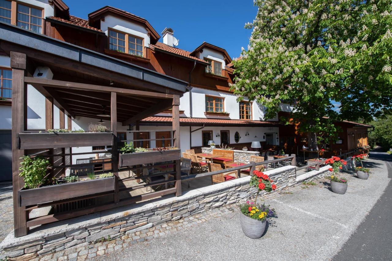 Zum Fally - Landgasthof Kirchberg am Wechsel Εξωτερικό φωτογραφία
