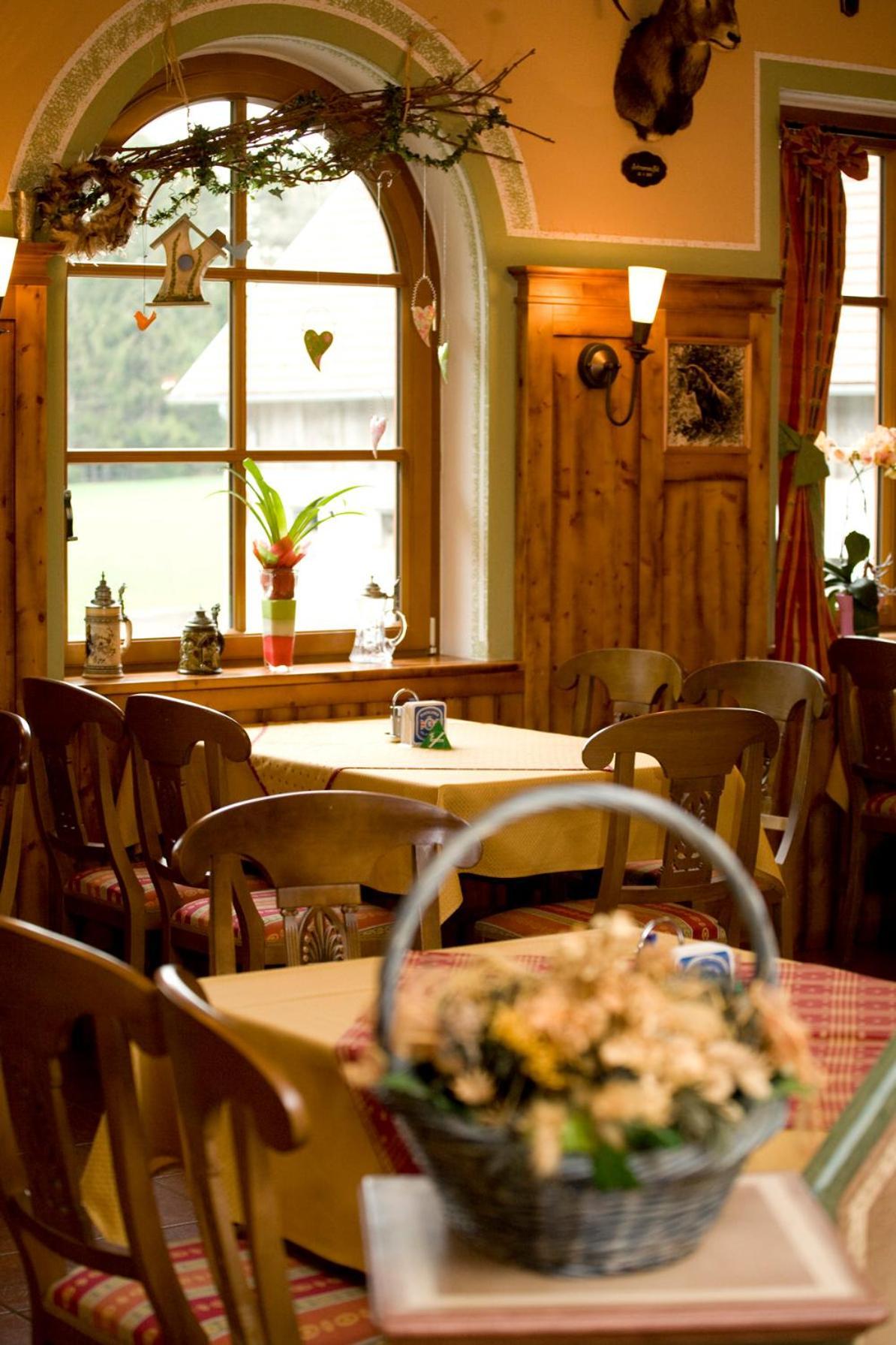Zum Fally - Landgasthof Kirchberg am Wechsel Εξωτερικό φωτογραφία